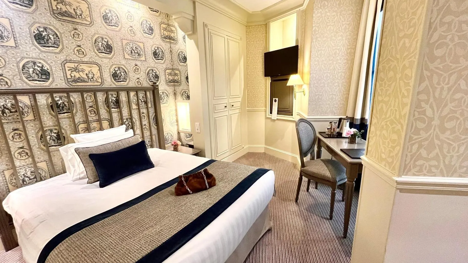 Arioso Hotel 4*